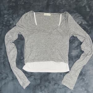 Frankee Skylarr Gray and White Top Size Small
